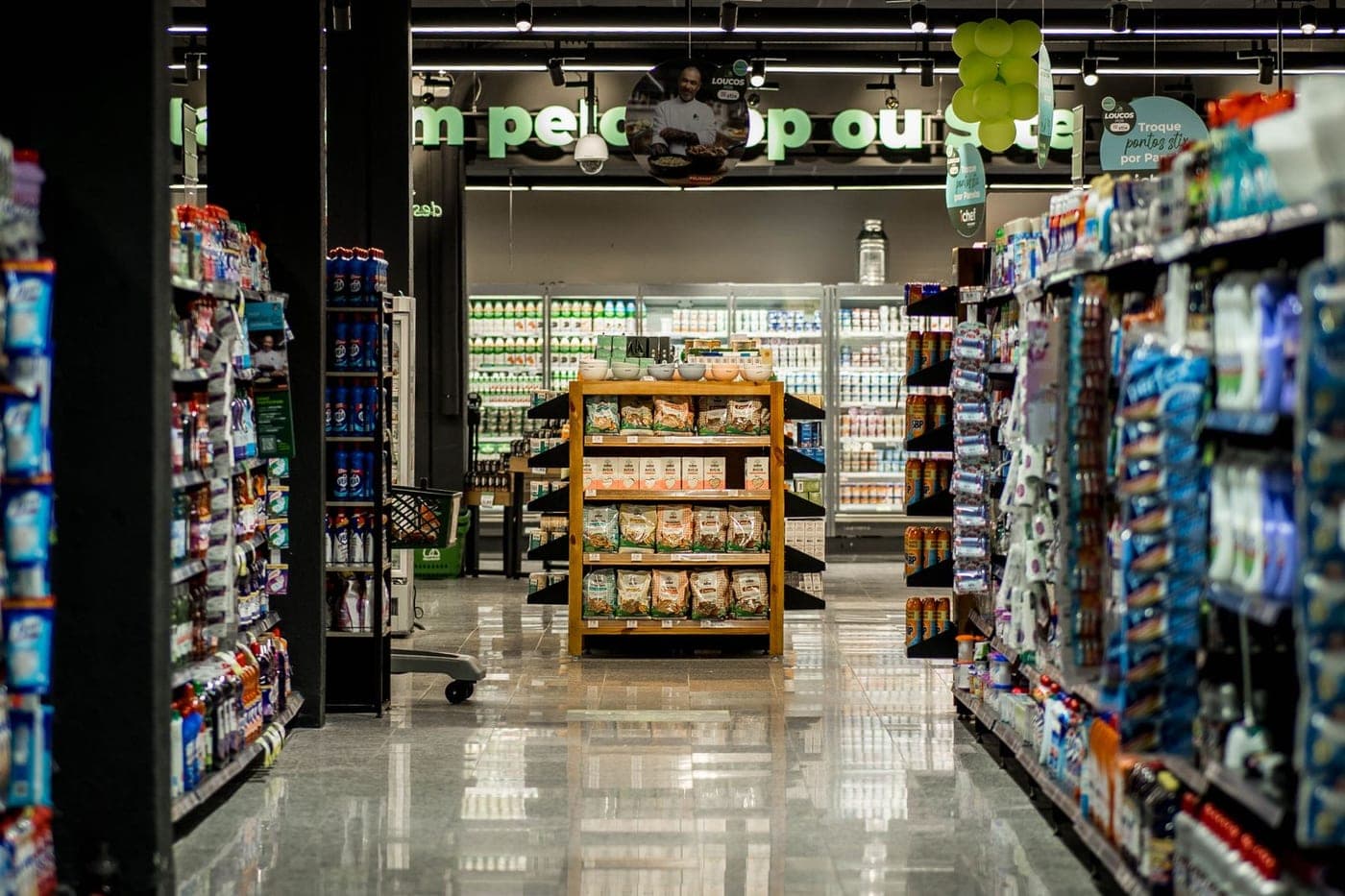 Cada opção de customização multiplica o que precisa ser planejado.